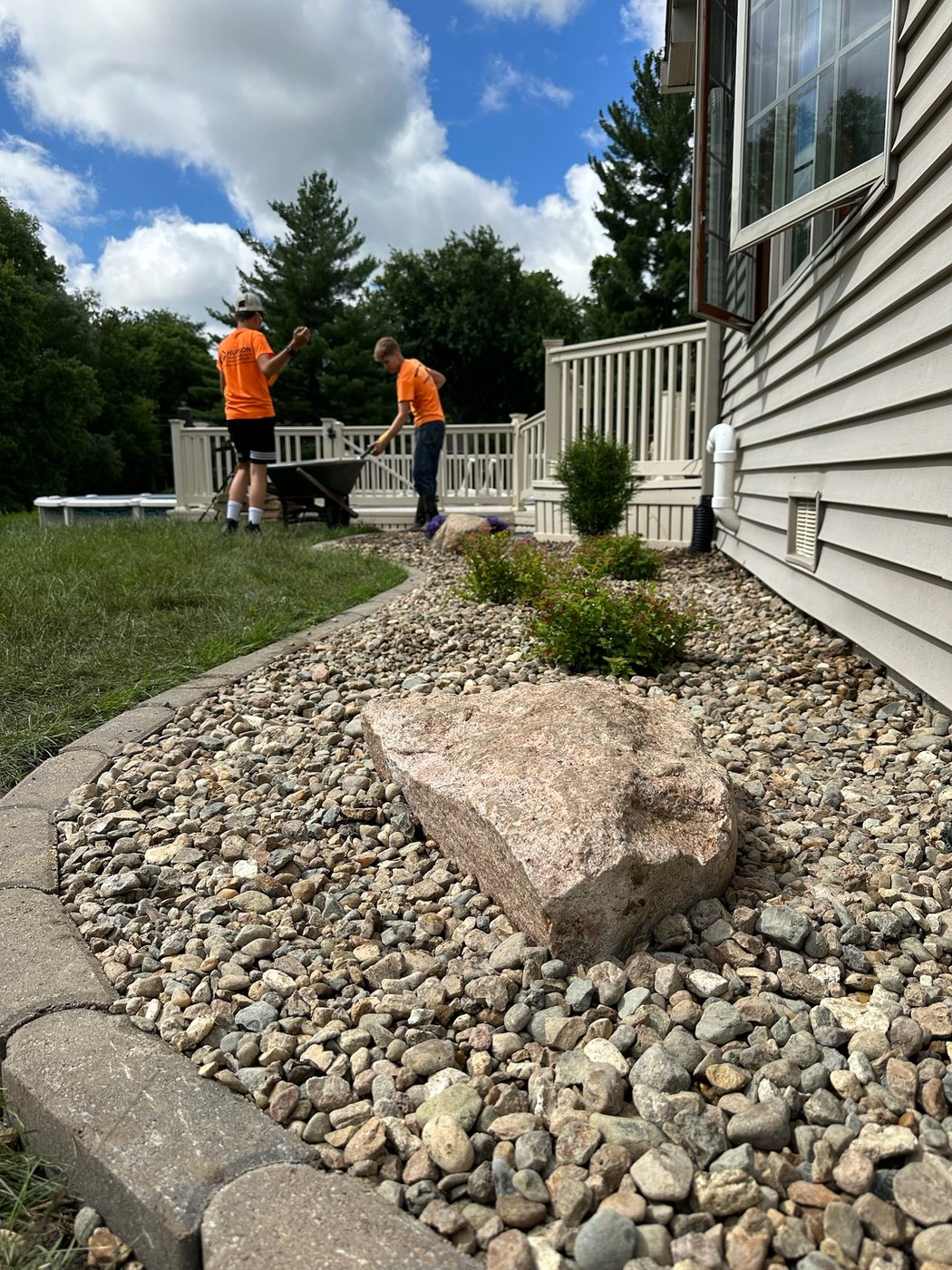 Rock Bed & Edging
